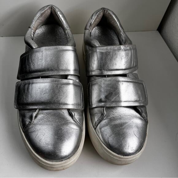 J Slides Silver slip onSneakers hook loop closure size 8.5 - Picture 3 of 11